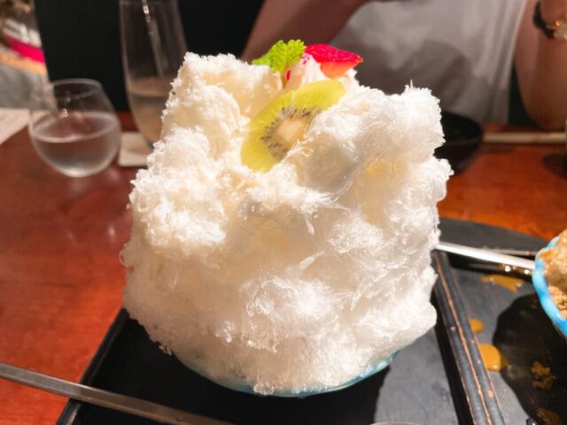 よろにくの白くまかき氷