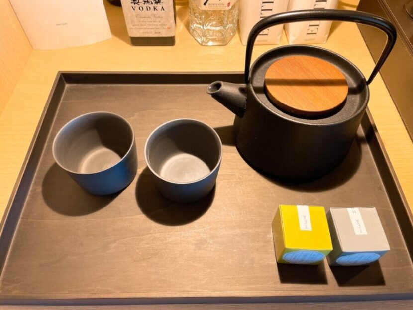 東京エディション虎ノ門の客室のお茶